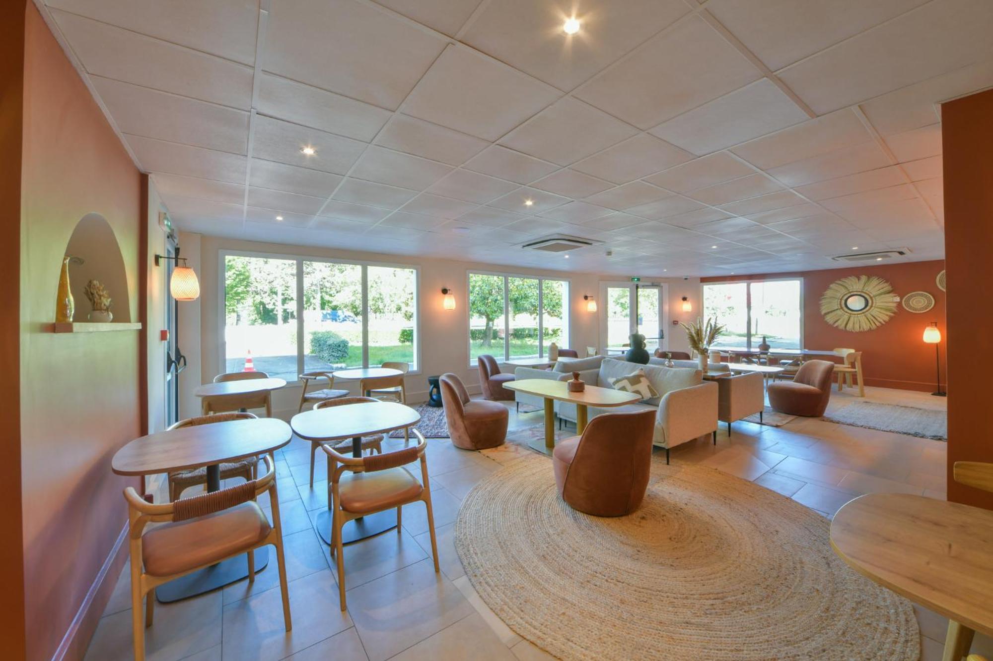 Bhoma Bourges - Hotel & Restaurant Екстериор снимка