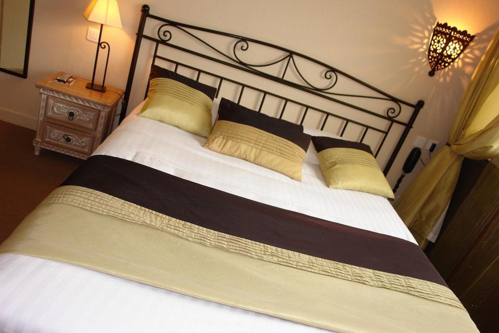 Bhoma Bourges - Hotel & Restaurant Екстериор снимка