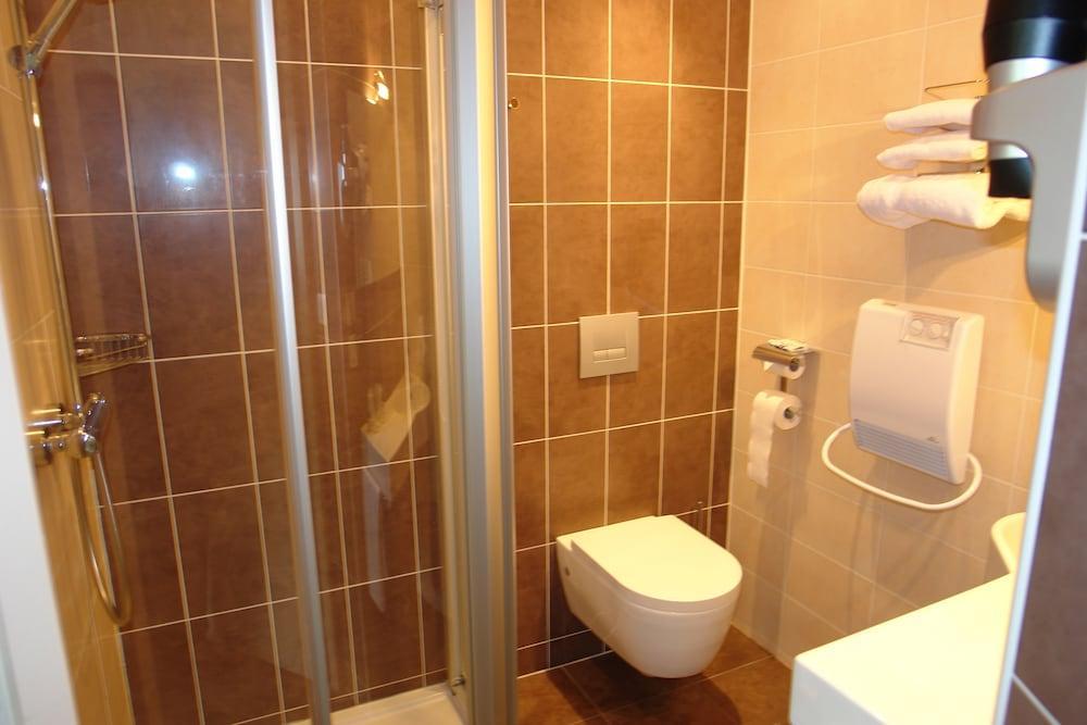 Bhoma Bourges - Hotel & Restaurant Екстериор снимка